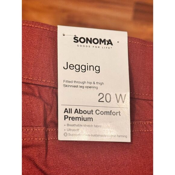 Sonoma Goods Women’s Jeggings Size 20W Red Burgundy Skinny All About Comfort NWT - Picture 4 of 4